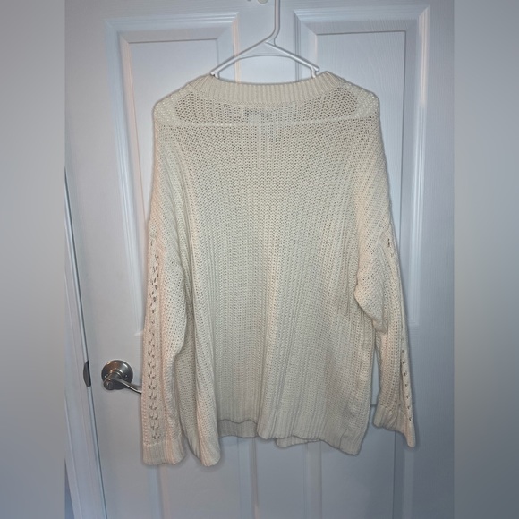 American Eagle Women’s Cream Knit Sweater Large - Picture 4 of 6